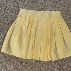 Large bright yellow skirt